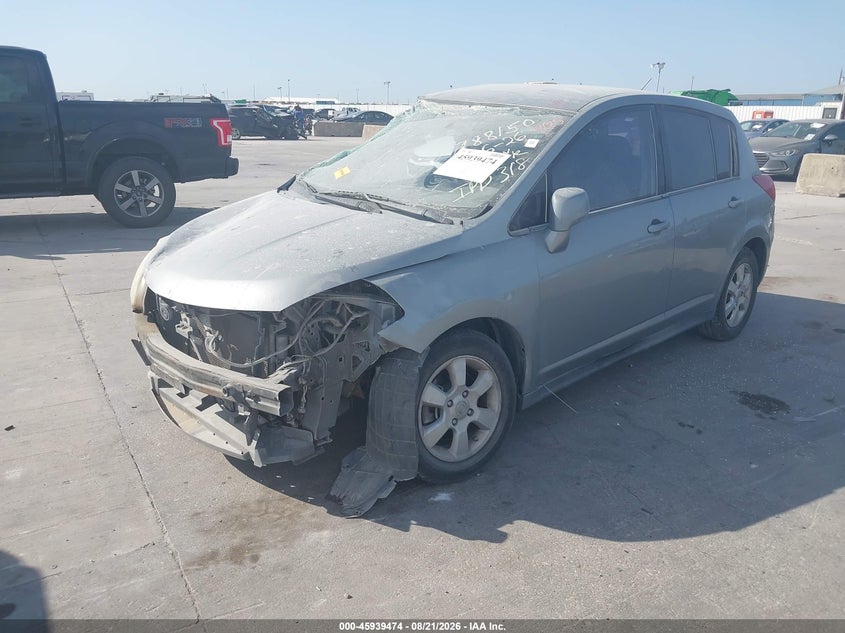 2007 Nissan Versa, По кругу, IAAI, VIN 3N1BC13E77L355826 — фото 2