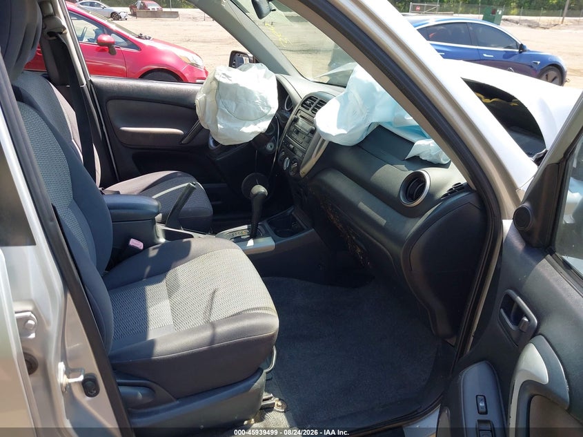 2004 TOYOTA RAV4 auction photo 5