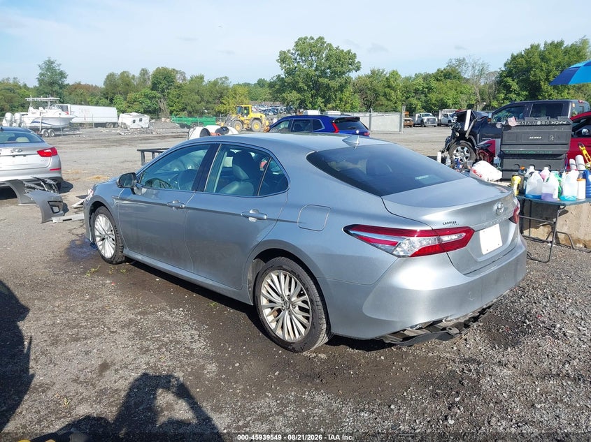2019 TOYOTA CAMRY auction photo 3
