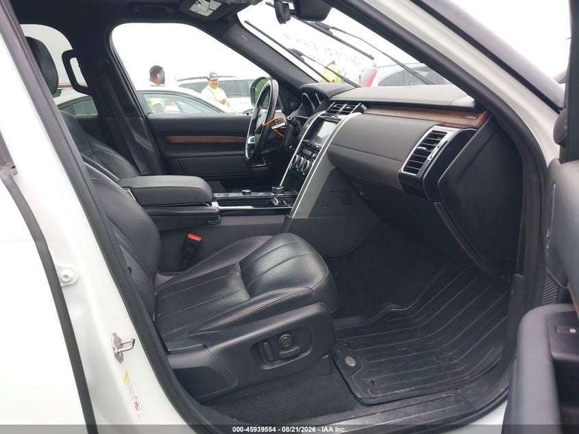 2017 LAND ROVER DISCOVERY auction photo 5