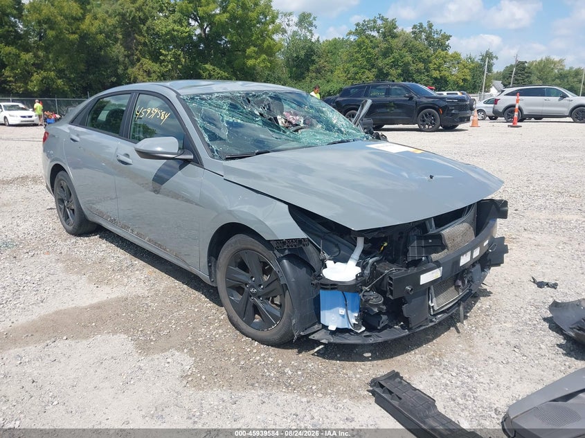 2022 HYUNDAI ELANTRA auction photo 1