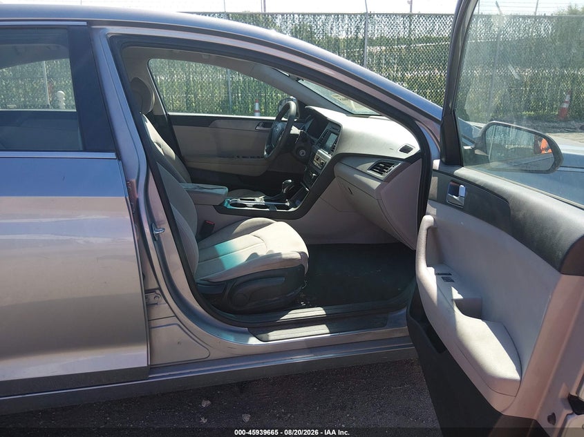2016 HYUNDAI SONATA auction photo 5