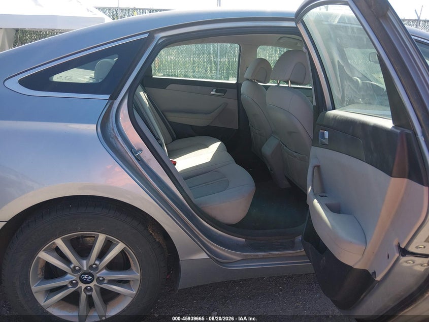 2016 HYUNDAI SONATA auction photo 8
