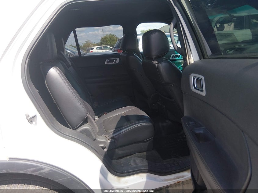 2011 FORD EXPLORER auction photo 8