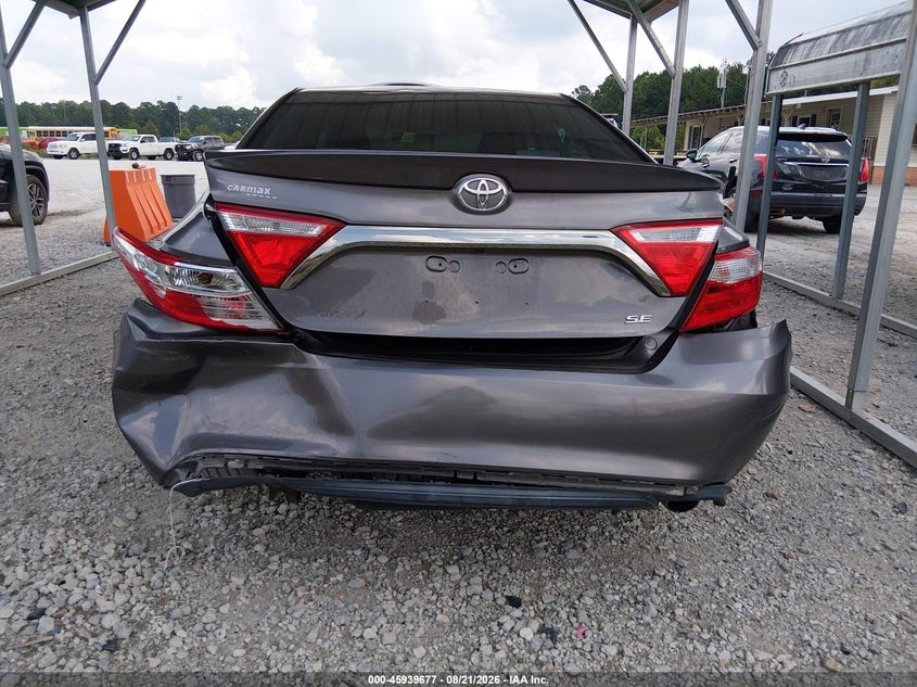 TOYOTA CAMRY - zdjęcie 17
