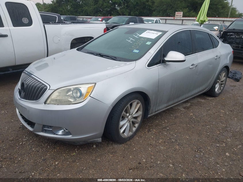 2013 BUICK VERANO auction photo 2