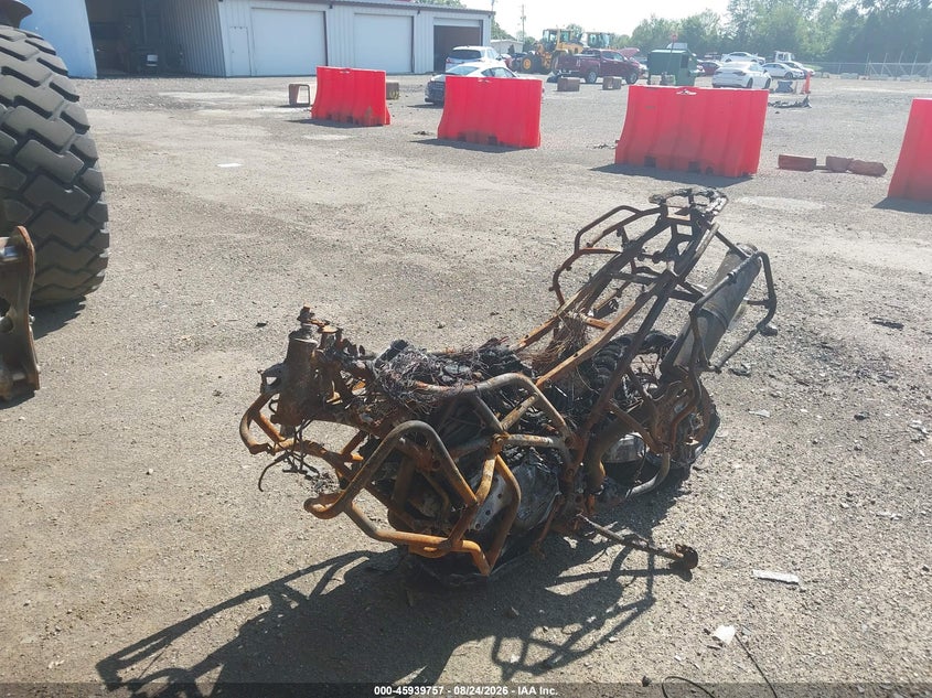 2010 BMW F800 auction photo 2