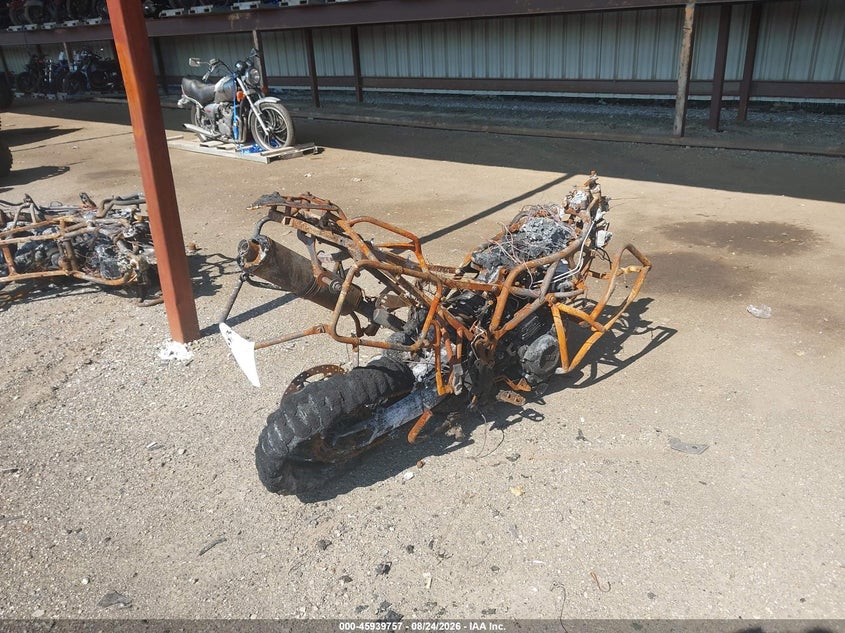 2010 BMW F800 auction photo 4
