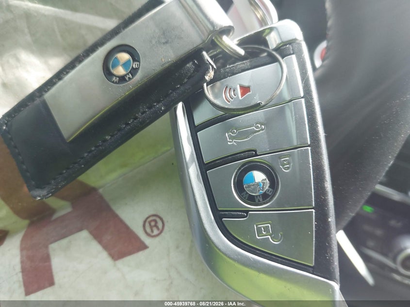 Photo 11 - BMW M5
