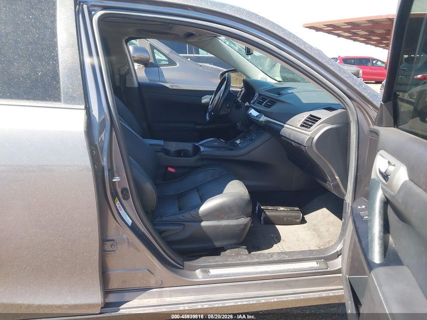 2012 LEXUS CT 200H auction photo 5