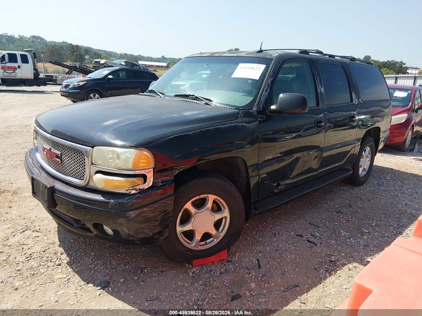2002 GMC Yukon, Left Front, IAAI, VIN 1GKFK66U02J301984 — photo 2