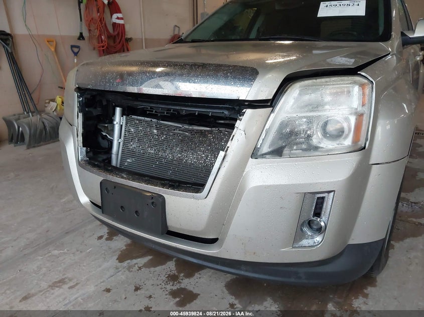 2015 GMC TERRAIN auction photo 6
