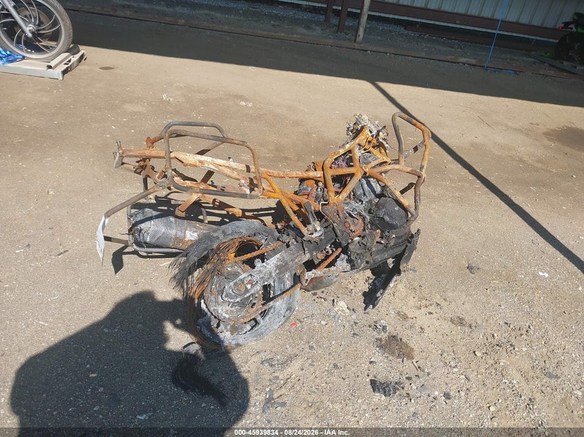 2016 BMW F700 auction photo 4