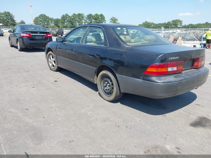 1998 LEXUS ES 300 auction photo 3
