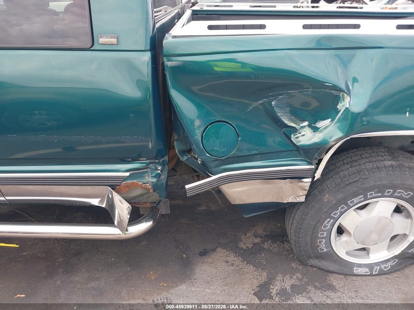 CHEVROLET GMT-400 1996 VIN 2GCEK19R7T1110589