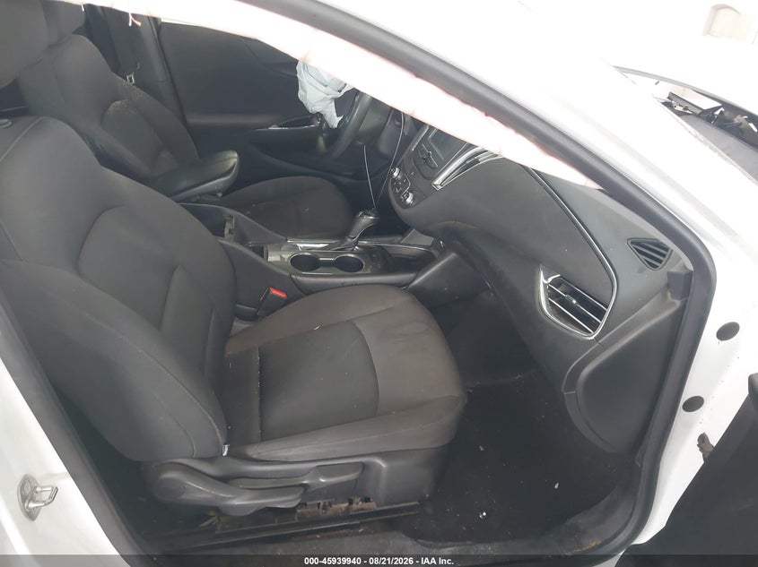 2017 CHEVROLET MALIBU auction photo 5