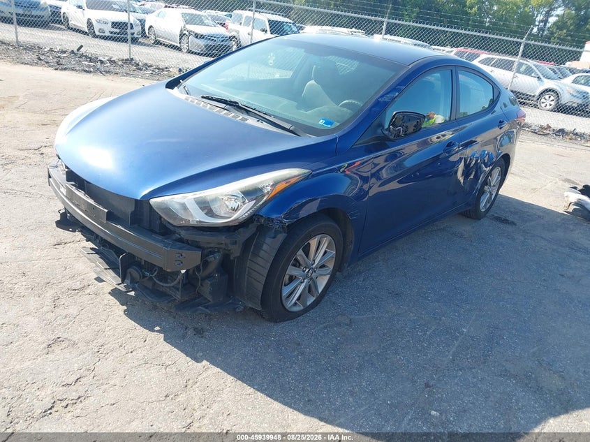 2016 Hyundai Elantra, Левый бок, IAAI, VIN 5NPDH4AE2GH653907 — фото 2