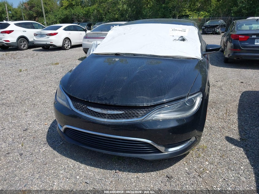 2015 CHRYSLER 200 auction photo 6