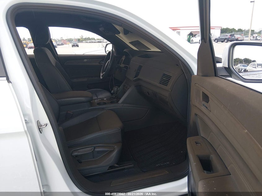 2022 VOLKSWAGEN ATLAS CROSS SPORT auction photo 5