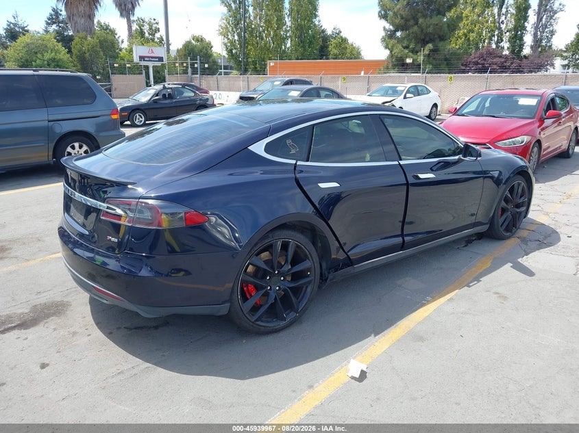 2014 TESLA MODEL S auction photo 4