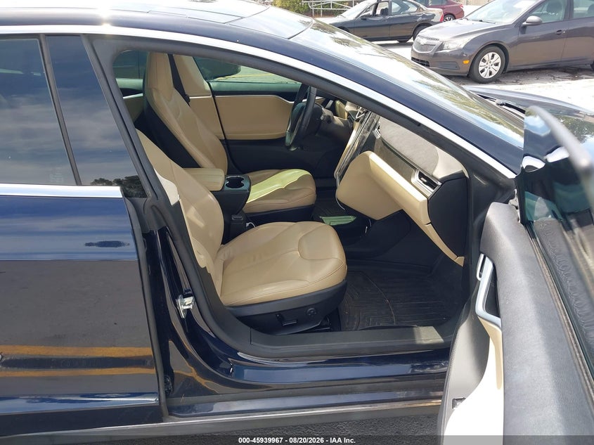 2014 TESLA MODEL S auction photo 5