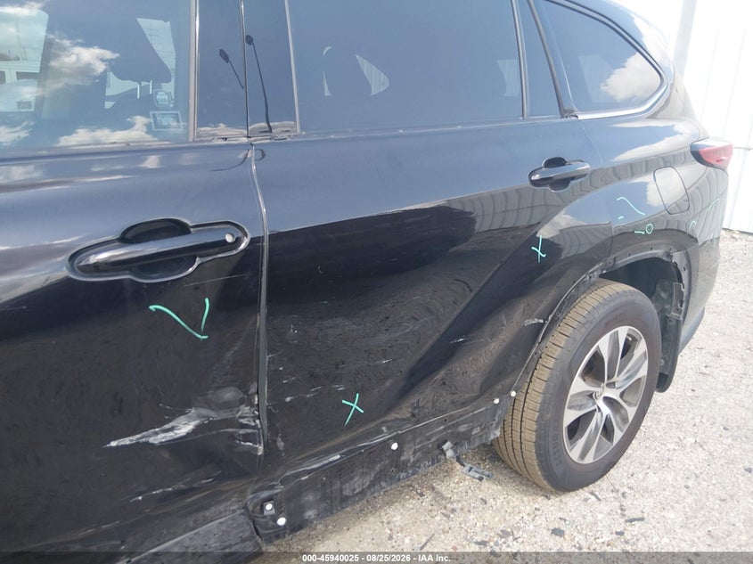 TOYOTA HIGHLANDER - zdjęcie 6