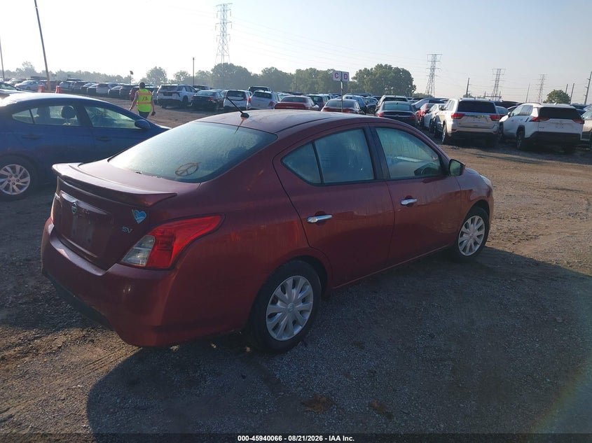 2017 NISSAN VERSA auction photo 4