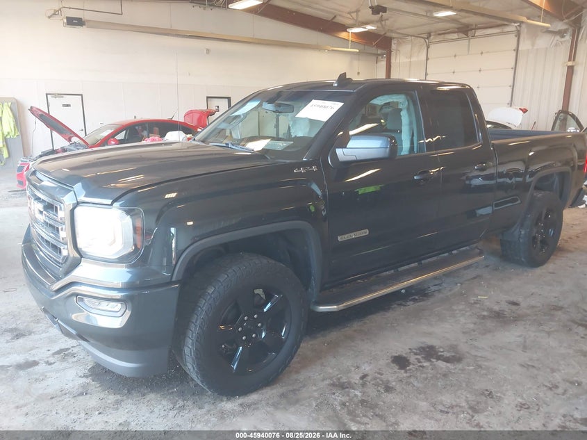 2019 GMC Sierra, Right Side, IAAI, VIN 2GTV2LEC5K1195170 — photo 2