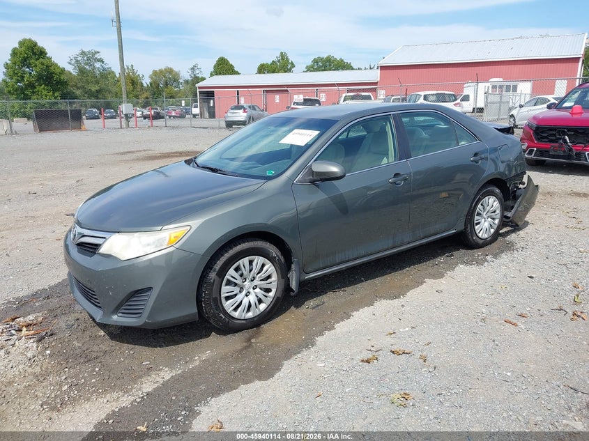 2013 Toyota Camry, Rear, IAAI, VIN 4T4BF1FK4DR311372 — photo 2