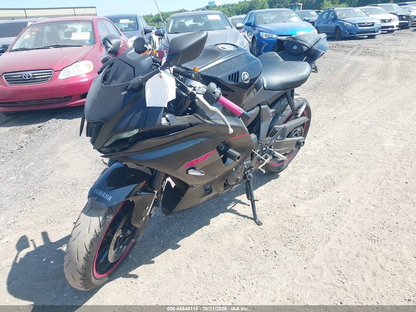 YAMAHA YZFR7 2025