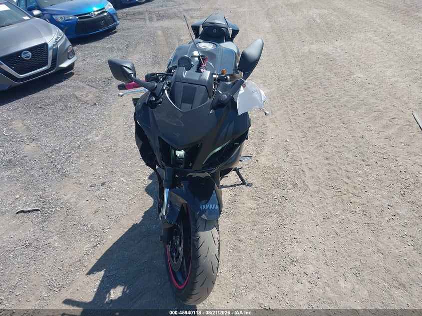 YAMAHA YZFR7 2025