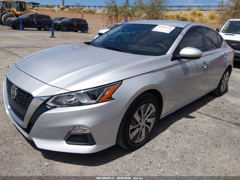 2020 NISSAN ALTIMA auction photo 2