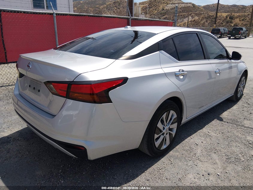 2020 NISSAN ALTIMA auction photo 4