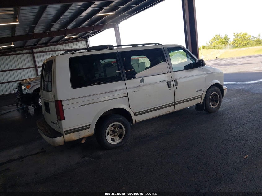 1997 CHEVROLET ASTRO PASSENGER auction photo 4