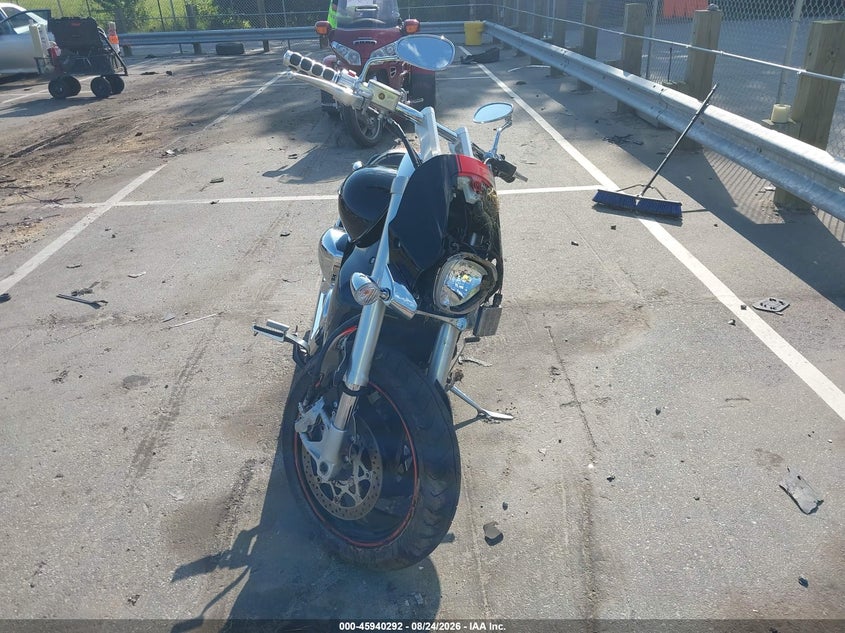 2011 SUZUKI VZR1800 auction photo 5