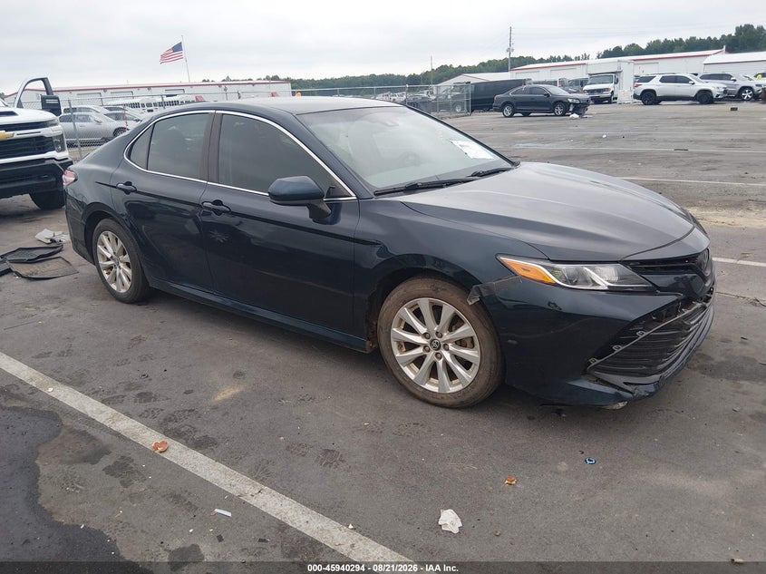 2018 TOYOTA CAMRY auction photo 1