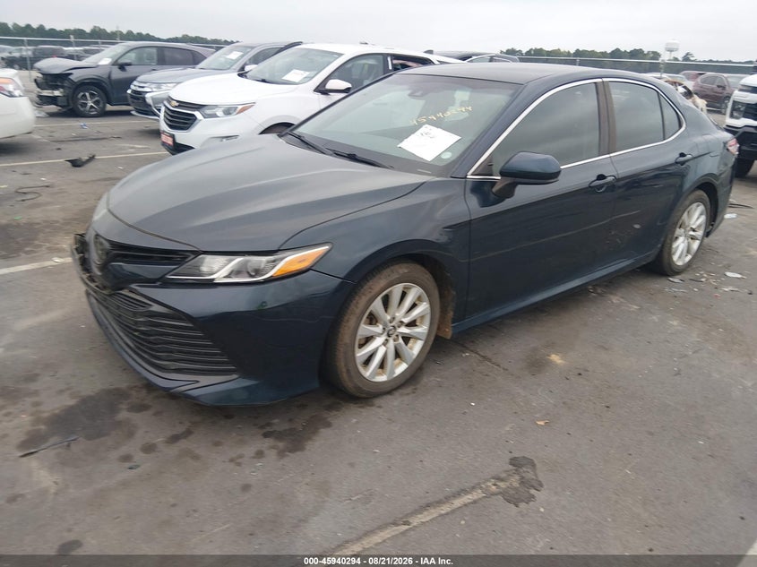 2018 TOYOTA CAMRY auction photo 2