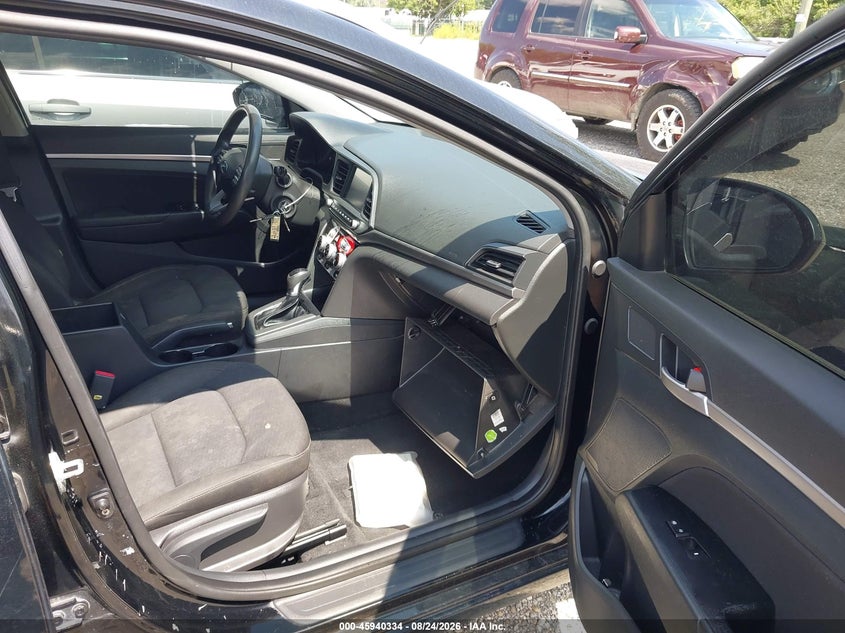 2019 HYUNDAI ELANTRA auction photo 5