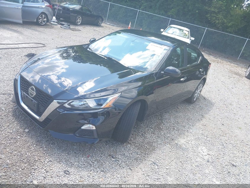 2020 NISSAN ALTIMA auction photo 2