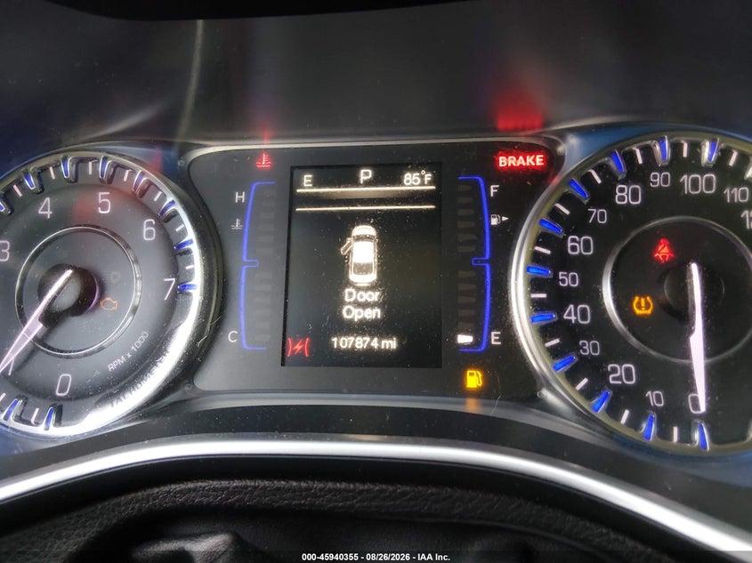 2015 CHRYSLER 200 auction photo 7