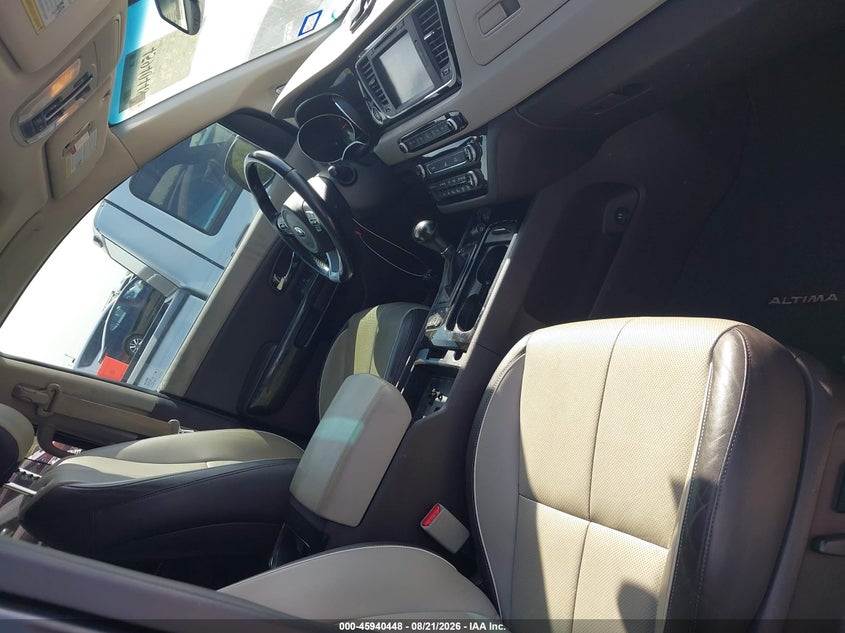 2016 KIA SEDONA auction photo 5