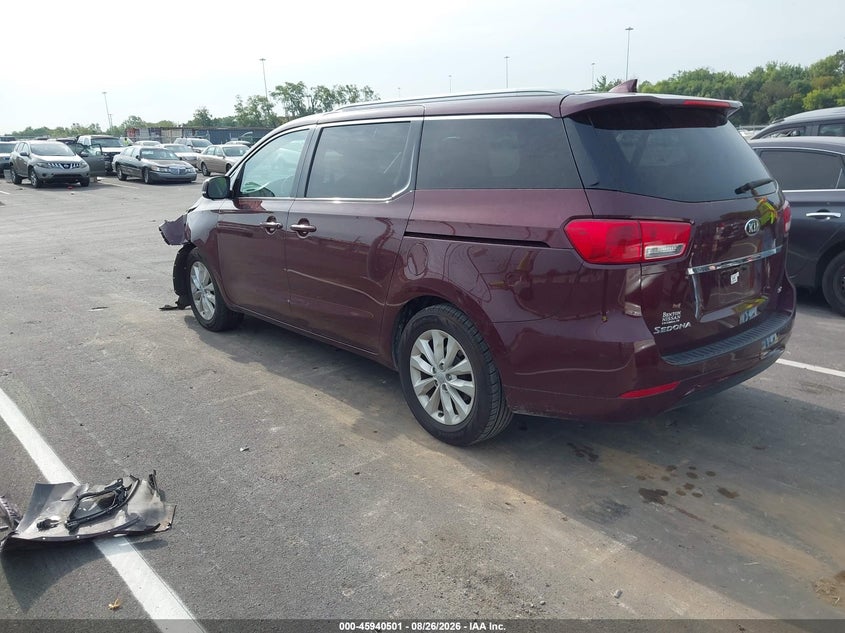 2016 KIA SEDONA auction photo 3