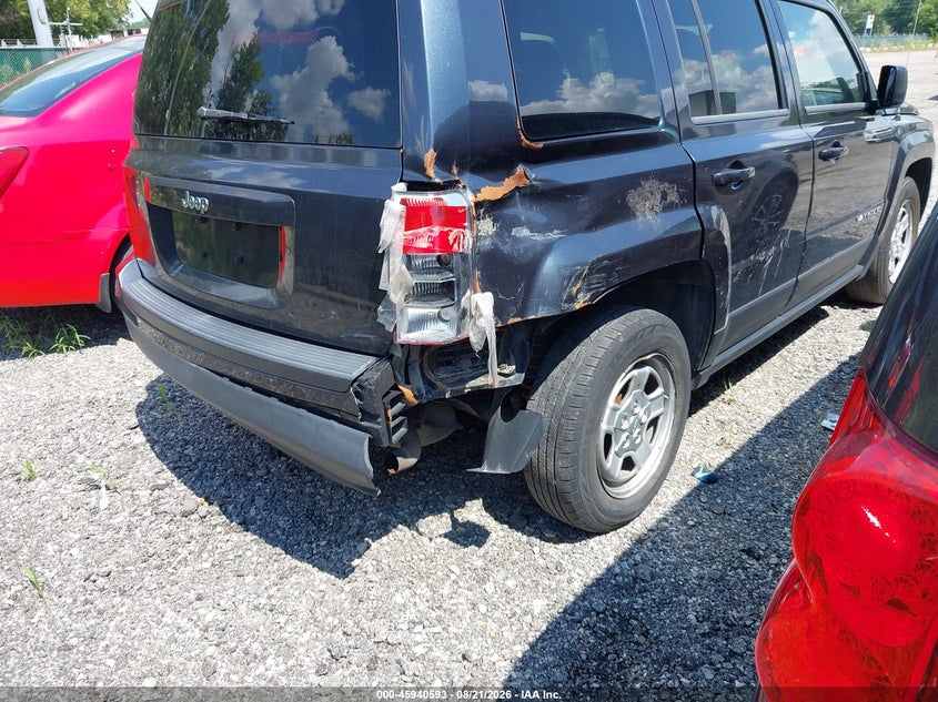 2014 JEEP PATRIOT auction photo 6