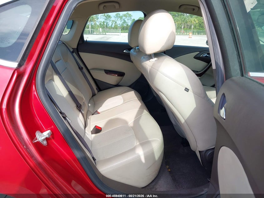 2013 BUICK VERANO · Фото 8