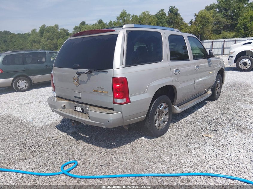 2005 CADILLAC ESCALADE auction photo 4