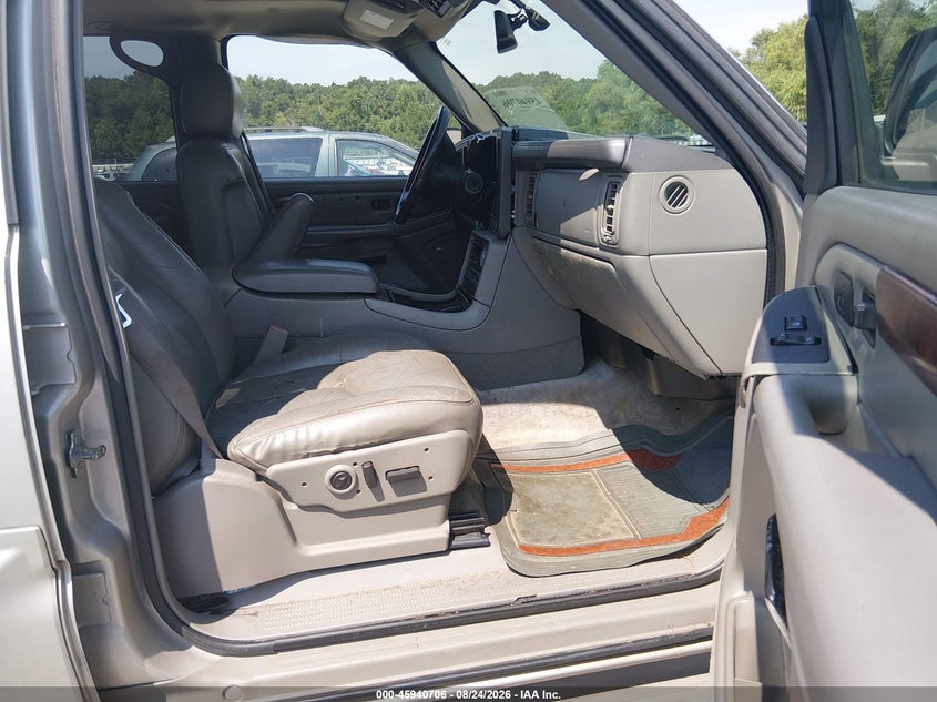 2005 CADILLAC ESCALADE auction photo 5