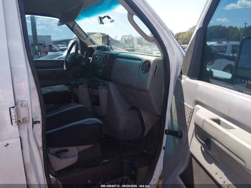 2009 FORD E-150 auction photo 5