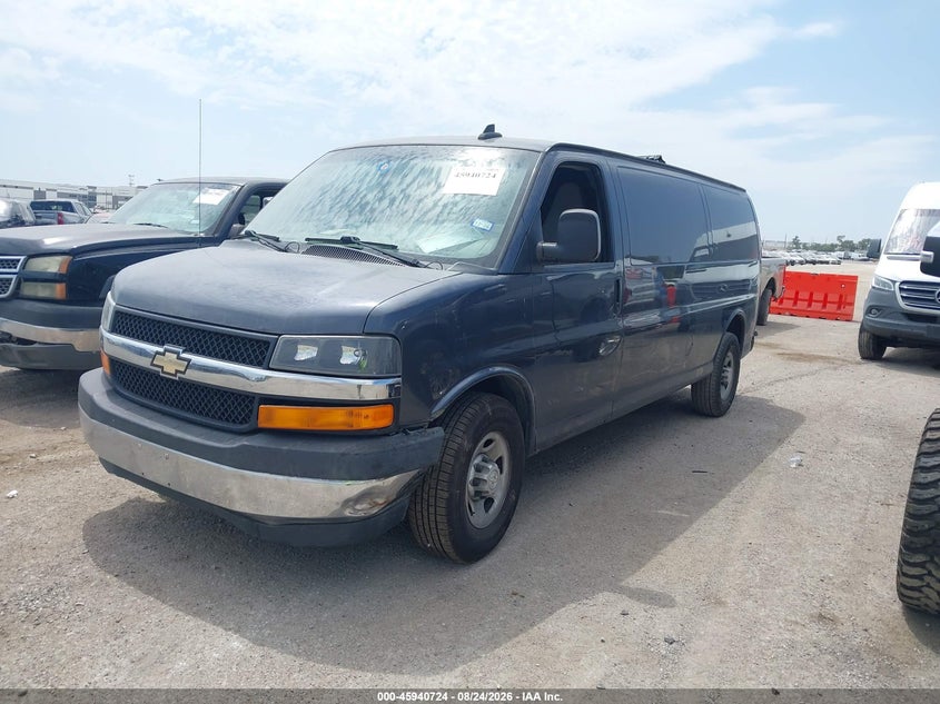 2017 Chevrolet Express, Удар сзади, IAAI, VIN 1GCWGBFF3H1345946 — фото 2