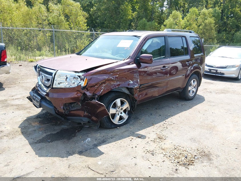 2011 Honda Pilot, Front & Rear, IAAI, VIN 5FNYF3H6XBB017923 — photo 2