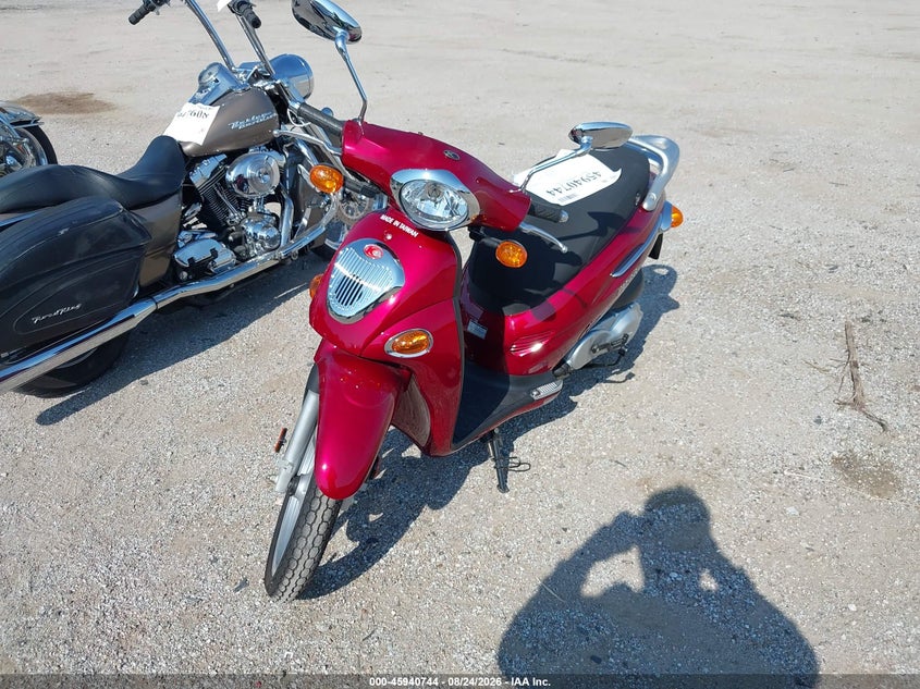 2010 KYMCO USA INC PEOPLE auction photo 2